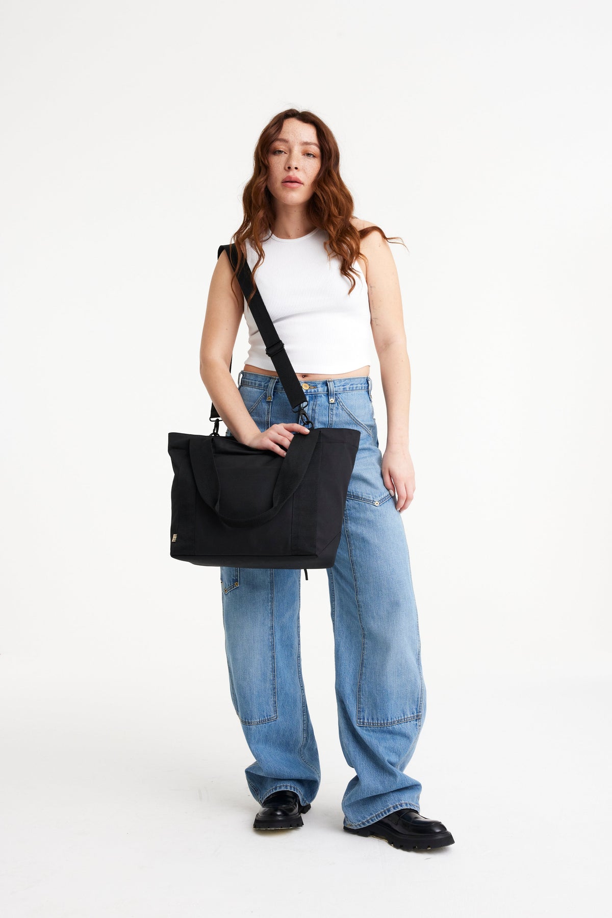 The BÉISics Tote in Black - Image 5