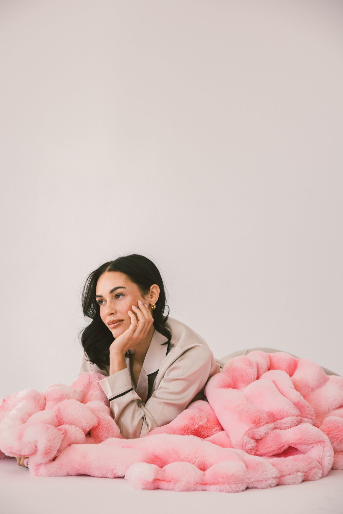 Extreme Ultra Cloud Pink Lemonade Blanket - Image 3