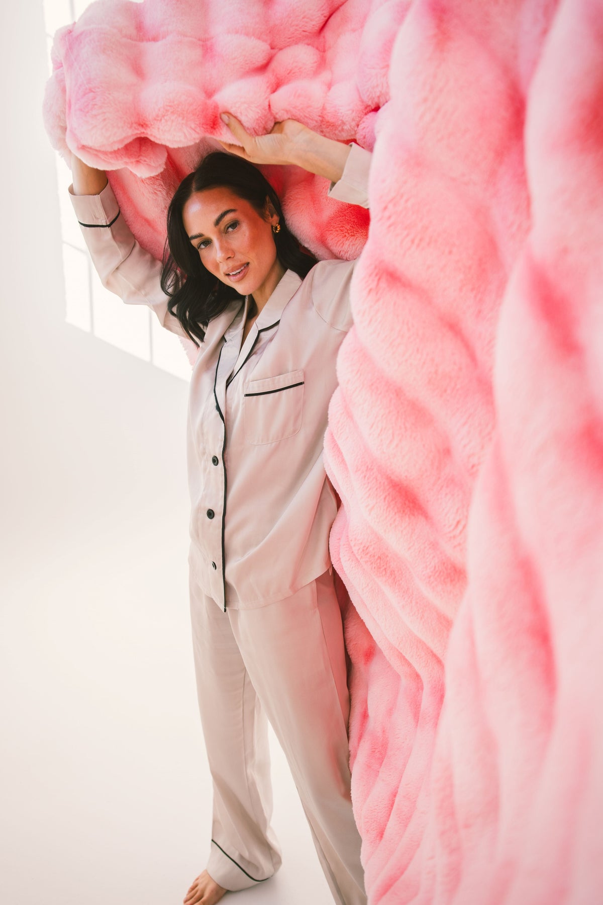 Extreme Ultra Cloud Pink Lemonade Blanket - Image 2