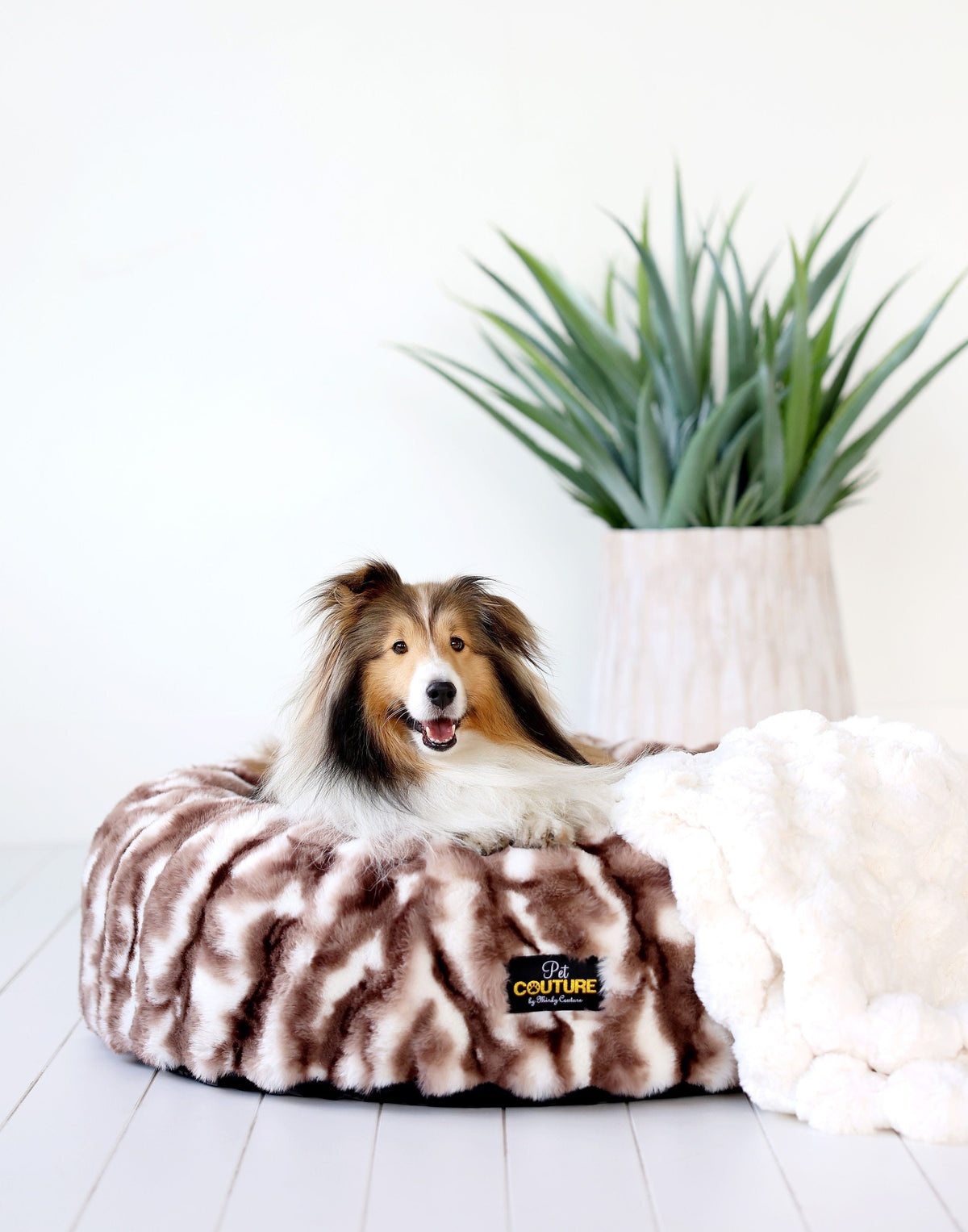 Cloudy Day Brown Pet Bed COVER ONLY - Image 3