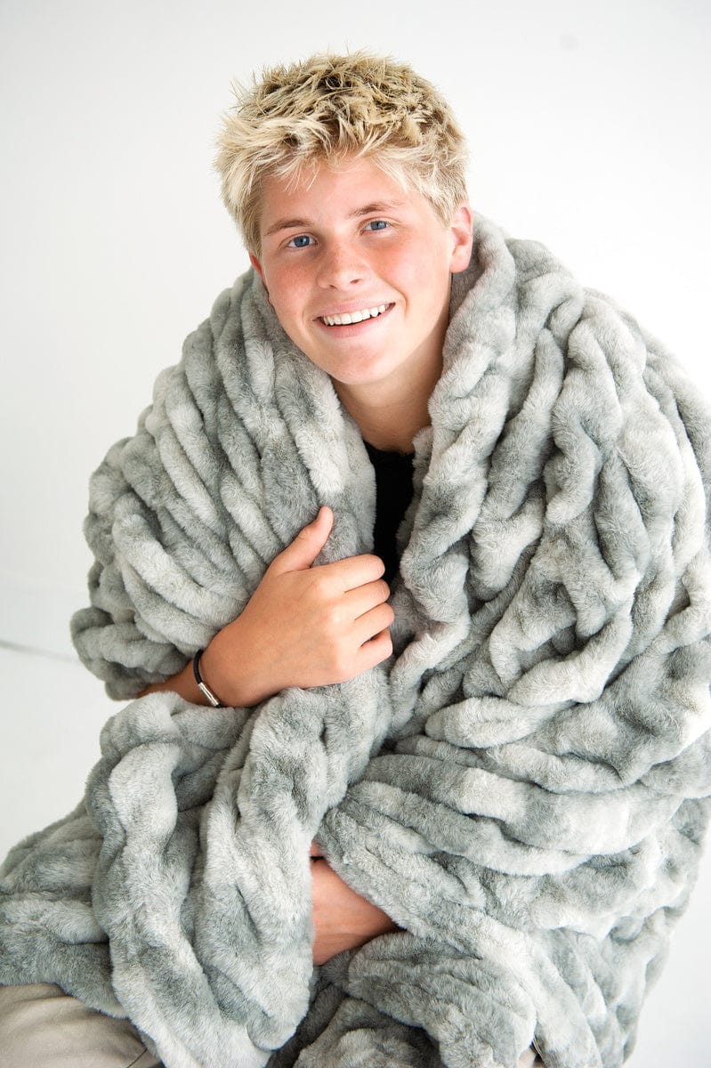 Hugs Cotton Candy Licorice Blanket - Image 2