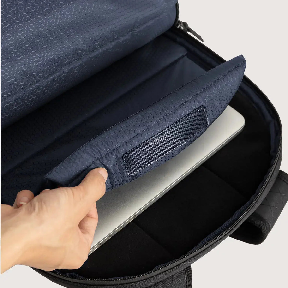 Dense 24L Urban Pack - Image 14