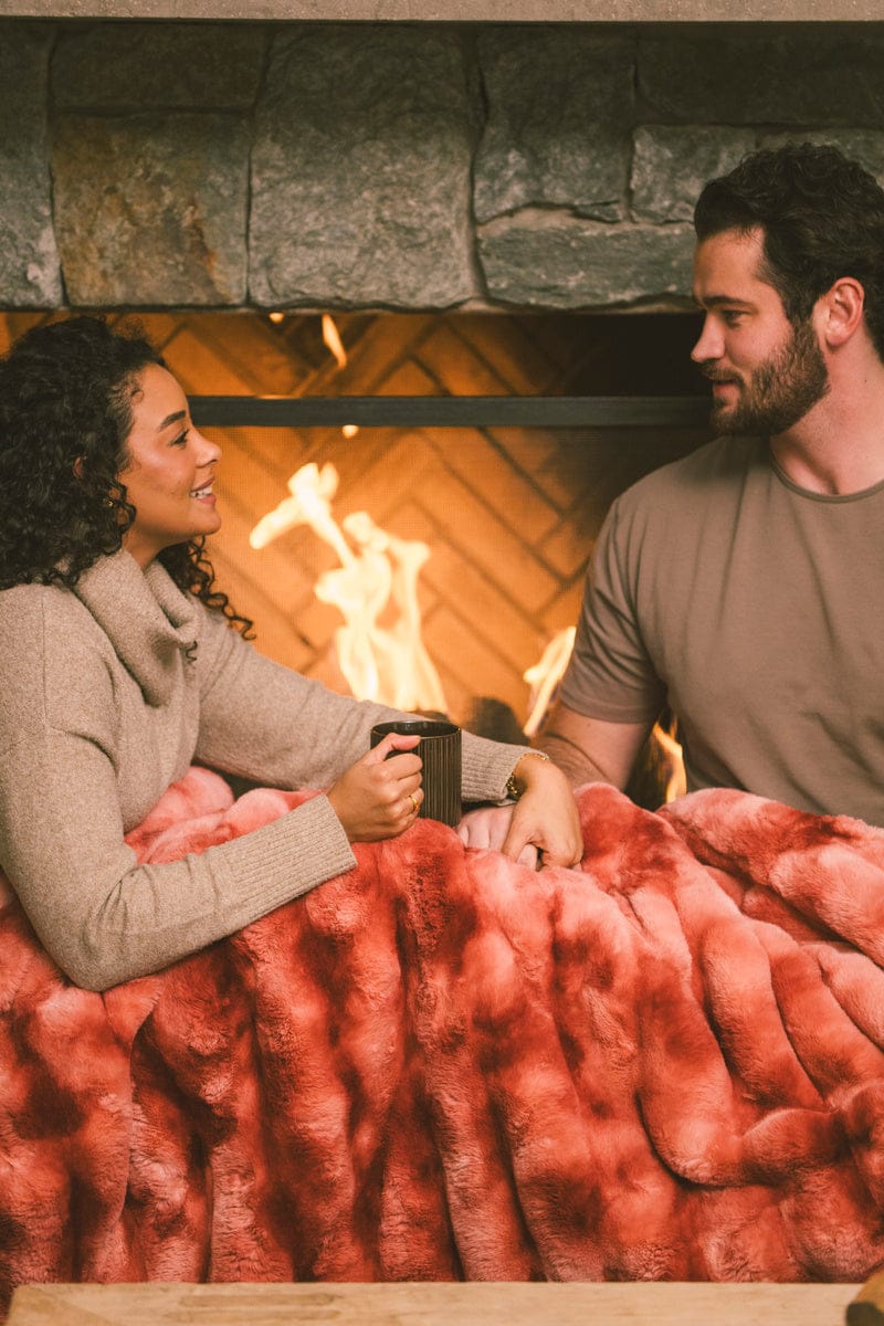 Extreme Ultra Cloud Red Pear Blanket - Image 3