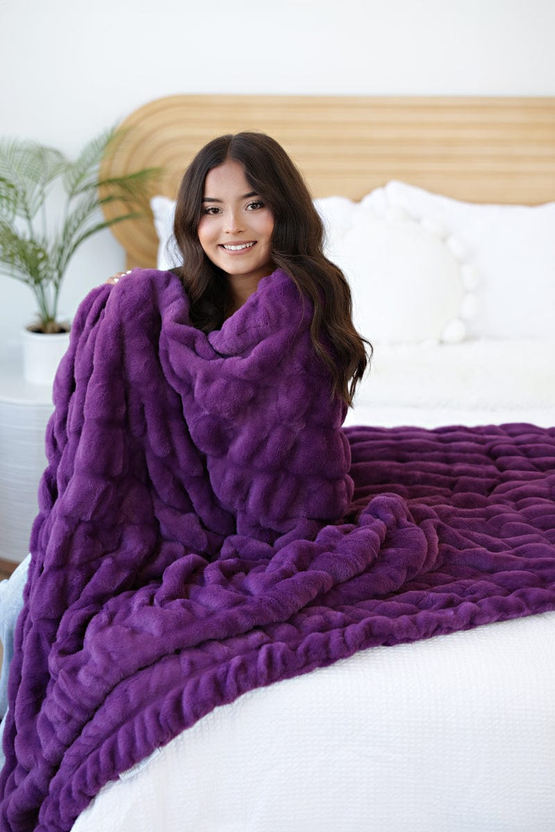 Hugs Sunset Purple Blanket - Image 3