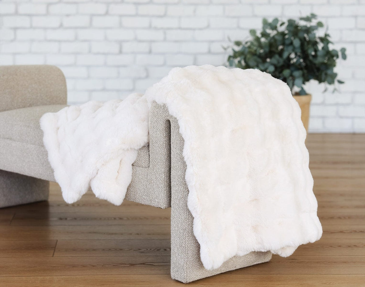 Ultra Cloud White Chocolate Blanket - Image 3
