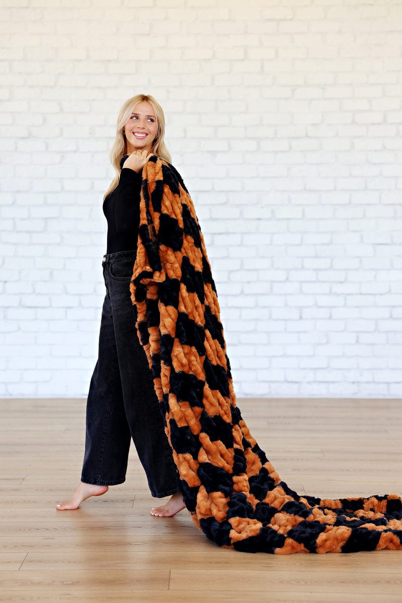 Hugs Check Copper and Black Blanket - Image 2