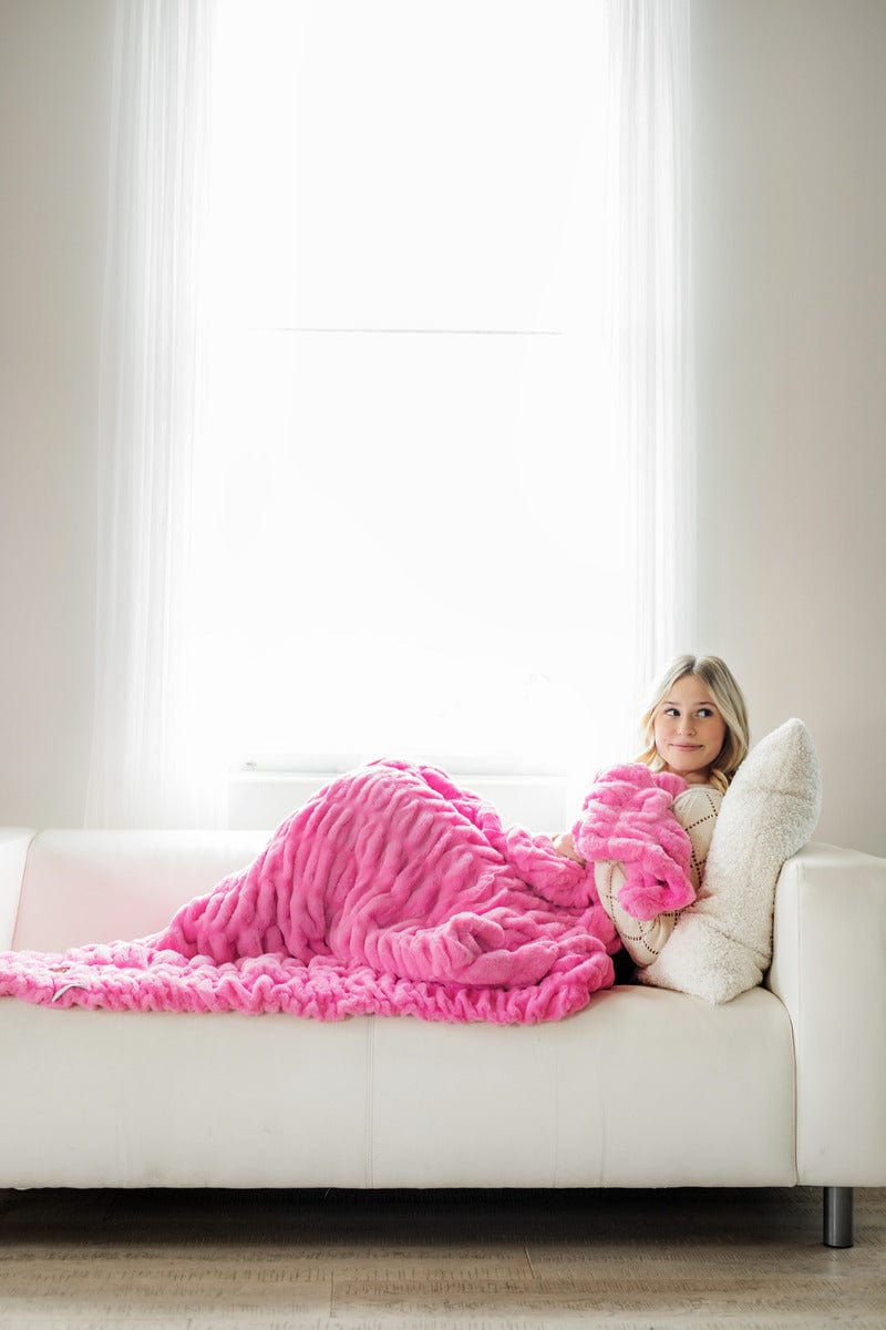 Hugs Pink Blanket - Image 3
