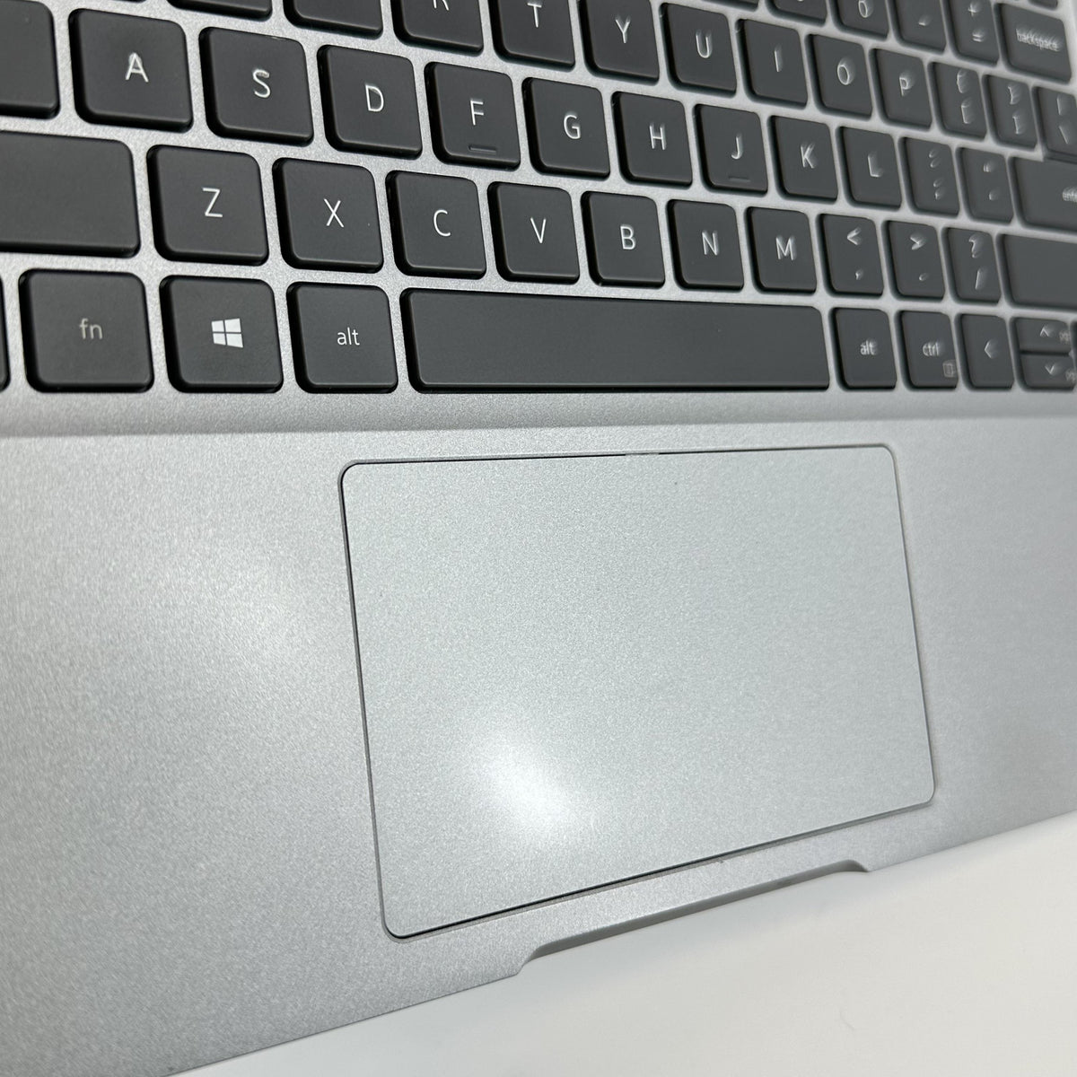 Dell Latitude 5320 13.3 Gray 2.6 GHz Intel Core i5 11th Gen. 8GB RAM 256GB Solid State Drive - Image 10