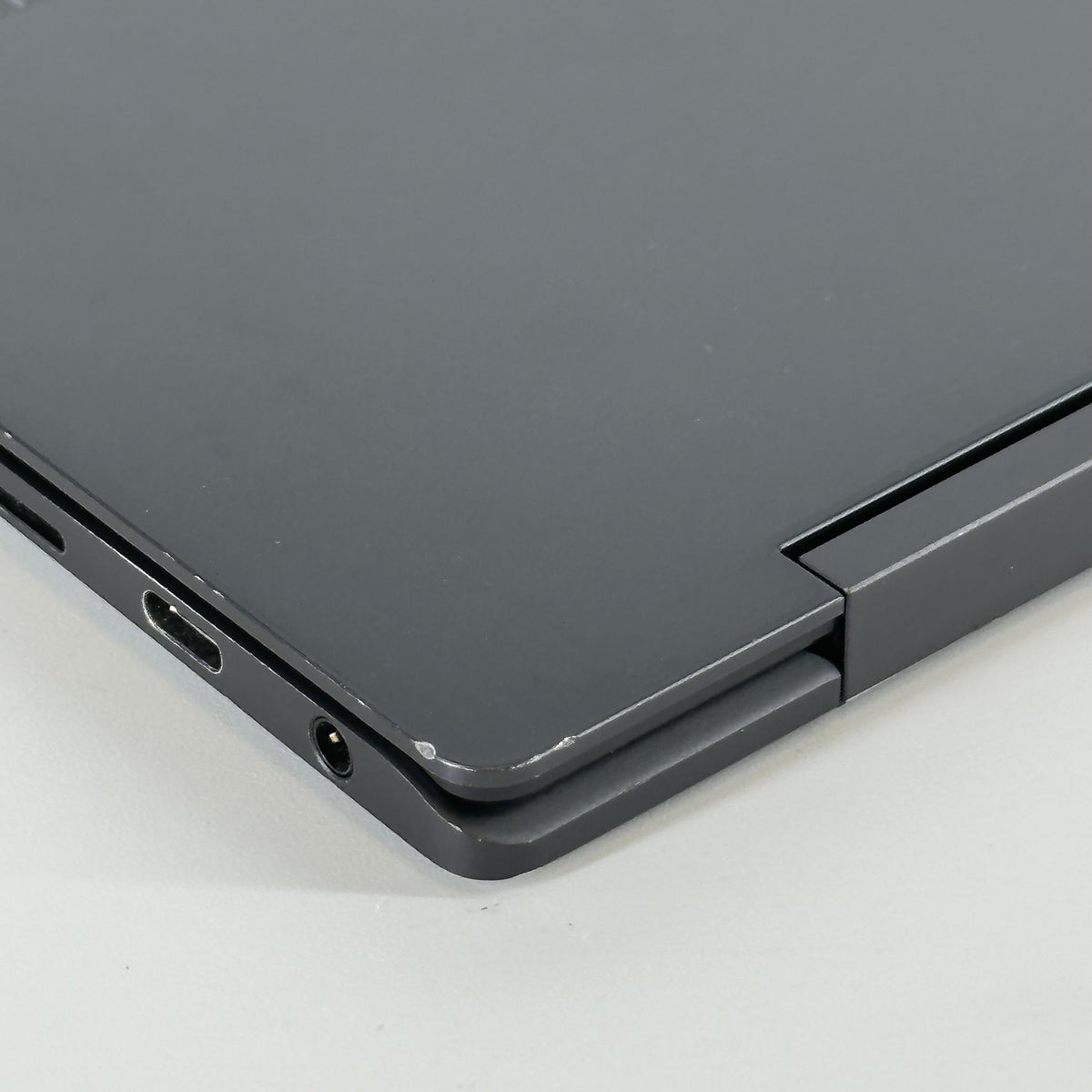 Samsung Galaxy Book2 360 13.3 Graphite WiFi 2.5 GHz Intel Core i7 12th Gen. 16GB RAM 512GB Solid State Drive - Image 17