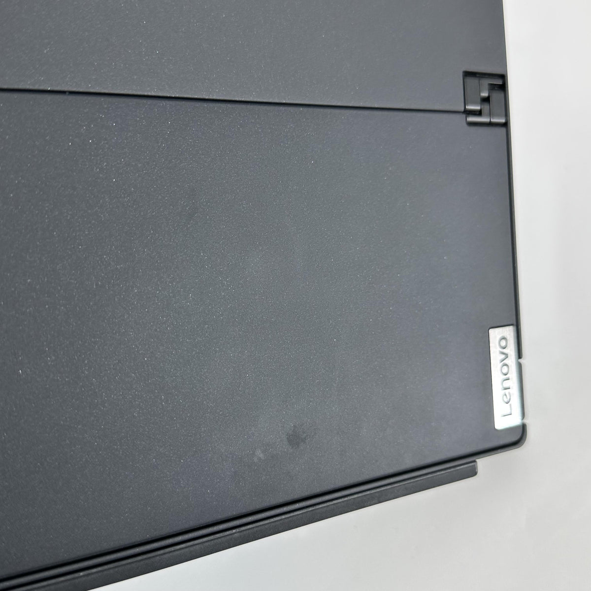 Lenovo ThinkPad X12 Detachable Gen 1 Black WiFi 1.2 GHz Intel Core i7 11th Gen. 16GB RAM 512GB Solid State Drive - Image 11
