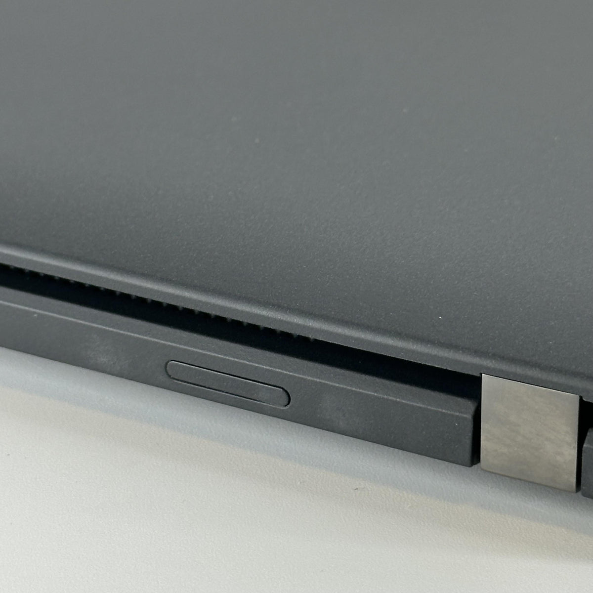 Lenovo ThinkPad T14 Gen 4 Gray 1.8 GHz Intel Core i7 13th Gen. 32GB RAM 512GB Solid State Drive - Image 8