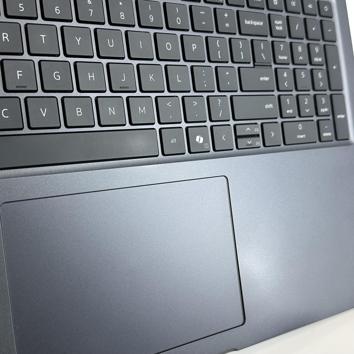Dell Pro Max 16 Plus MB16250 Magnetite 2.7 GHz Intel Core Ultra 7 Series 2 64GB RAM 1TB Solid State Drive - Image 9