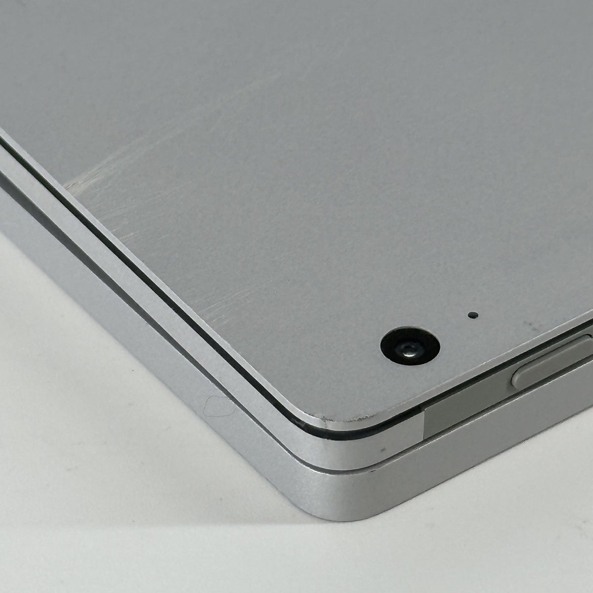 Microsoft Surface Book 3 13.5 Silver 1.3 GHz Intel Core i7 10th Gen. 16GB RAM 256GB Solid State Drive - Image 17
