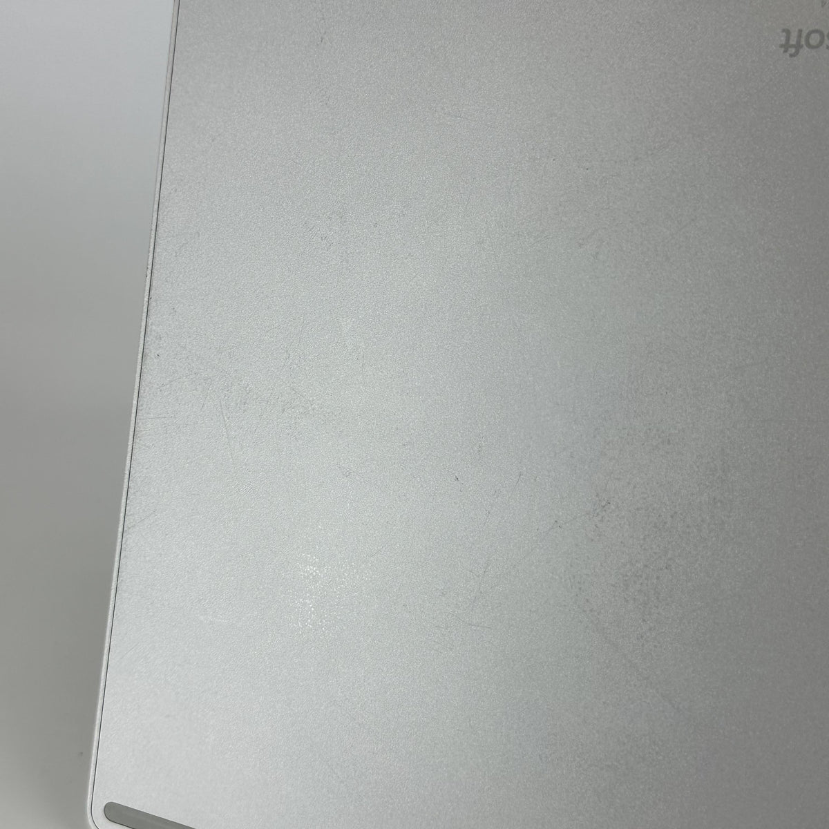 Microsoft Surface Book 3 13.5 Silver 1.3 GHz Intel Core i7 10th Gen. 16GB RAM 256GB Solid State Drive - Image 14
