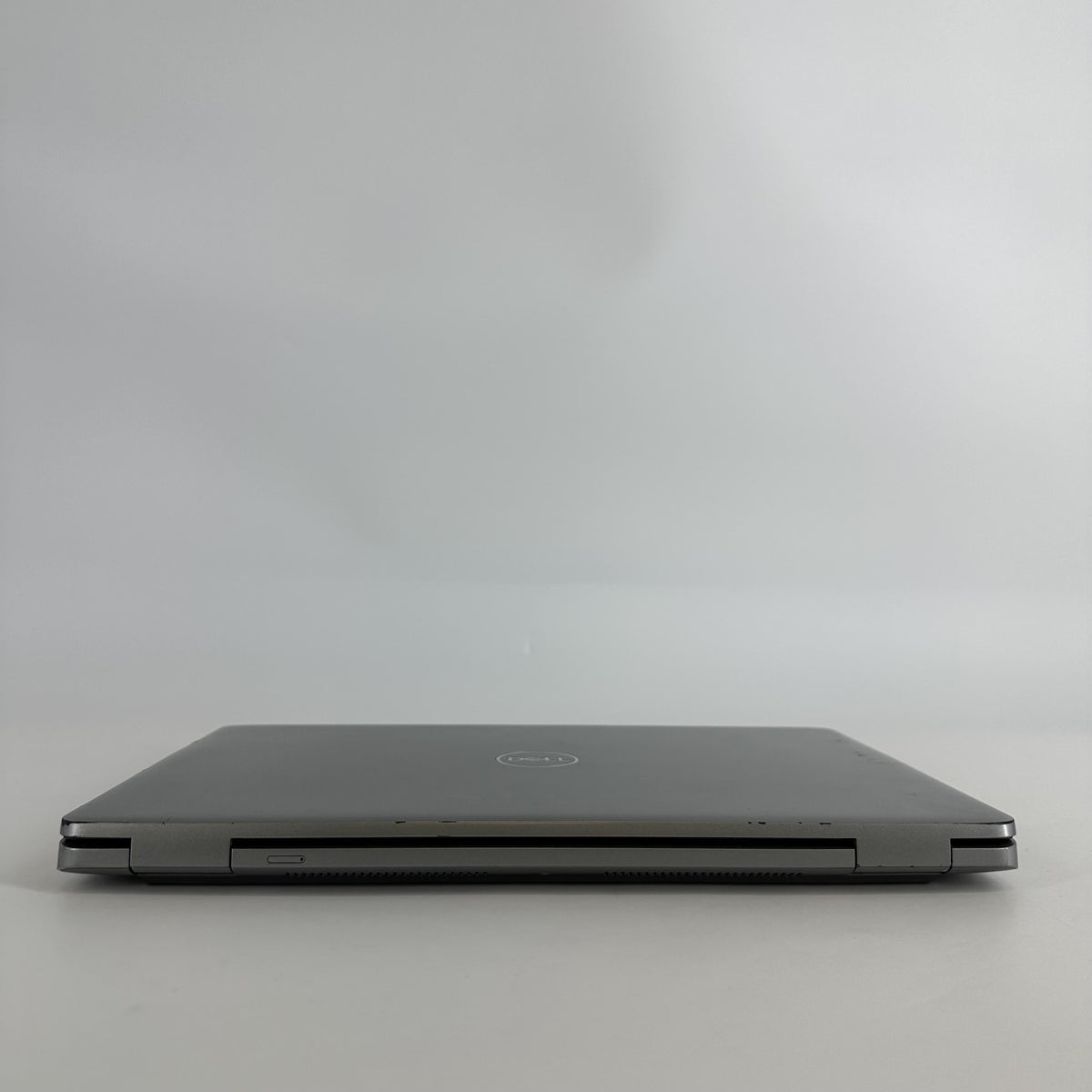 Dell Latitude 5540 15.6 Gray 1.7 GHz Intel Core i7 13th Gen. 32GB RAM 512GB Solid State Drive - Image 14
