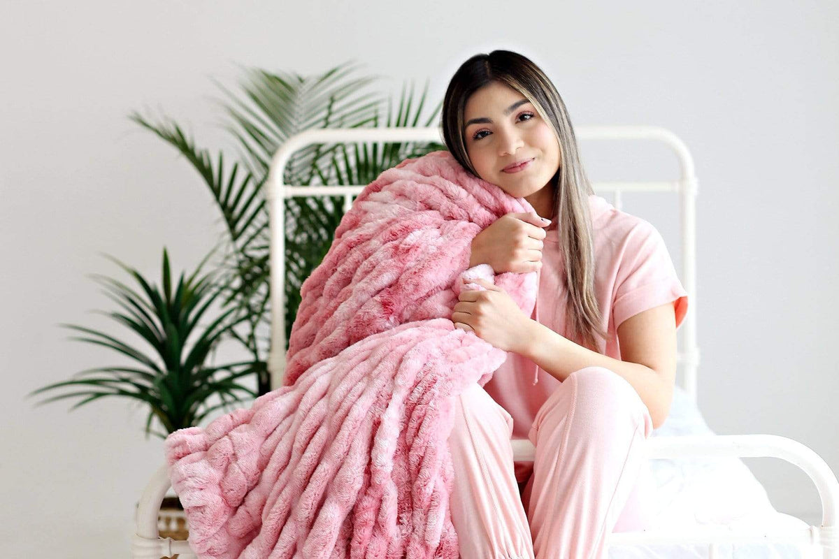 Hugs Cotton Candy Pink Blanket - Image 2