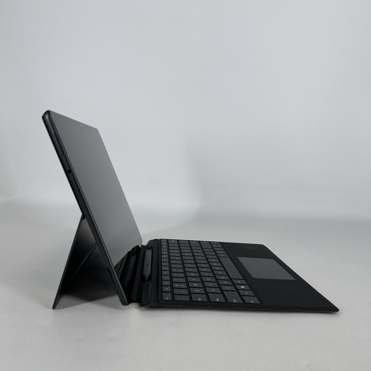 Microsoft Surface Pro 8 13 Black WiFi 3.0 GHz Intel Core i7 11th Gen. 16GB RAM 256GB Solid State Drive - Image 18