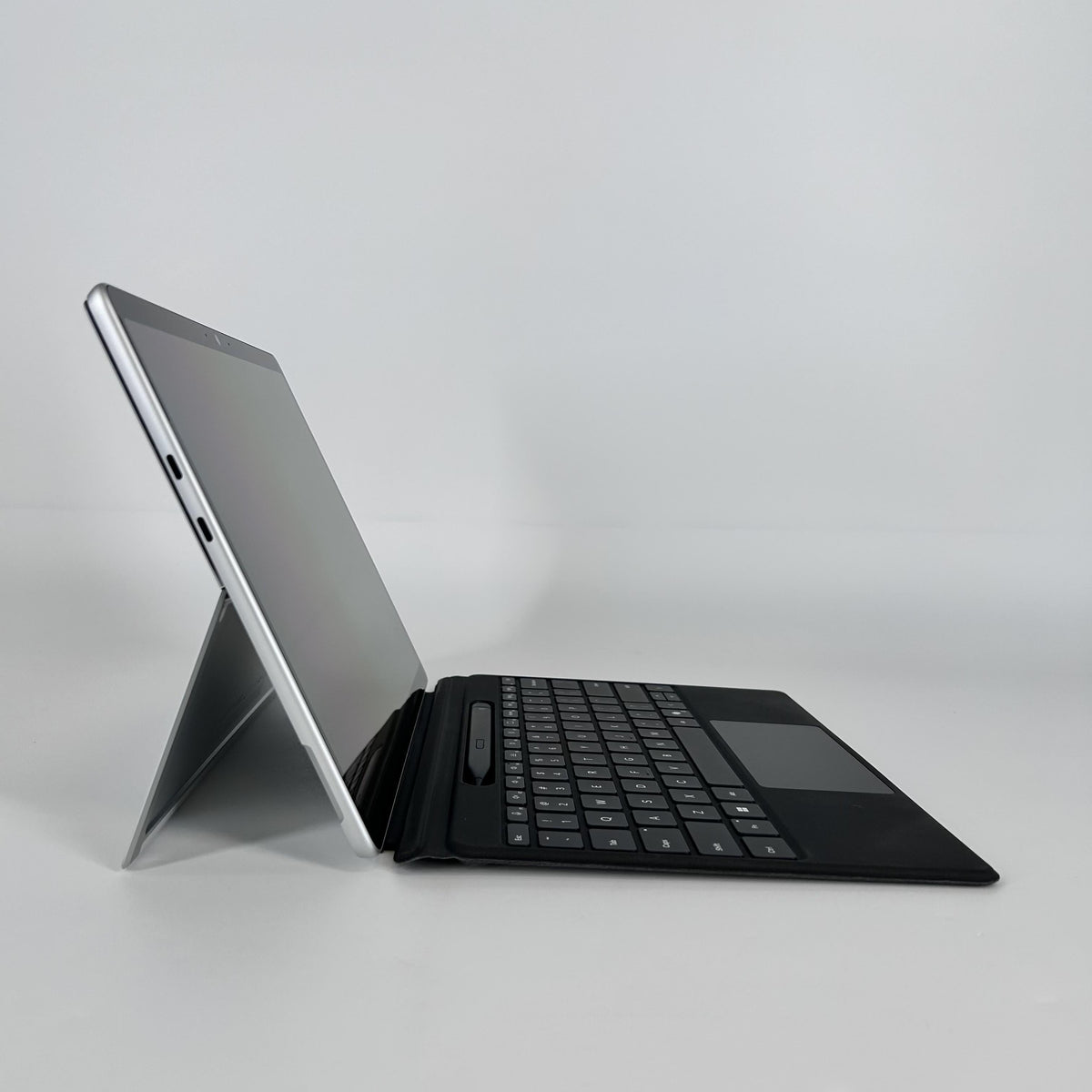 Microsoft Surface Pro 11 13 Silver WiFi 3.4 GHz Qualcomm Snapdragon X Elite 16GB RAM 2TB Solid State Drive - Image 3