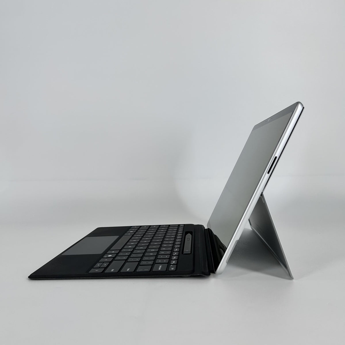 Microsoft Surface Pro 11 13 Silver WiFi 3.4 GHz Qualcomm Snapdragon X Elite 16GB RAM 2TB Solid State Drive - Image 4
