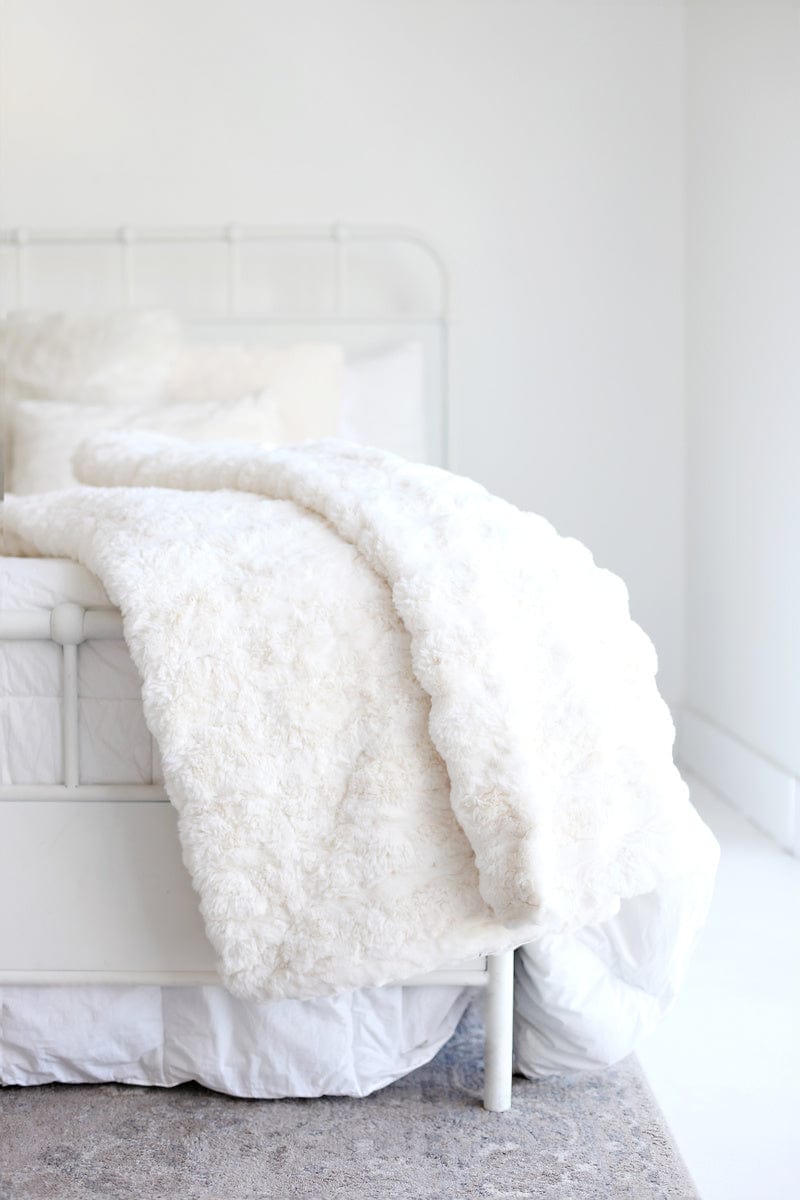 Ultra Sorbet Marshmallow Cream Blanket - Image 2