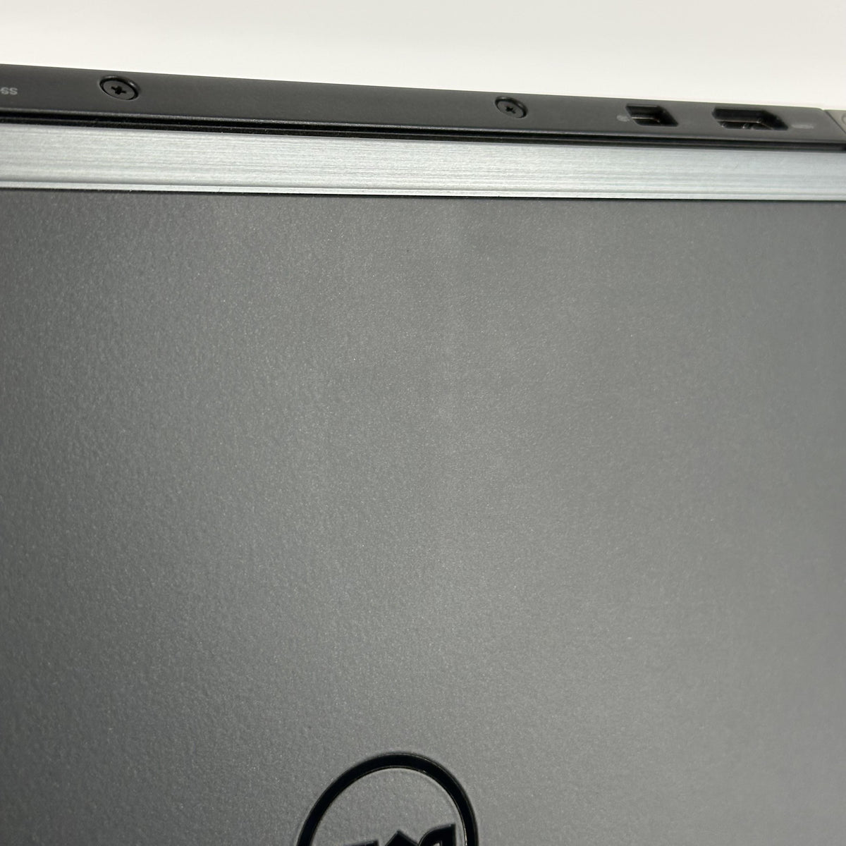 Dell Latitude E7270 13 Black 2.4 GHz Intel Core i5 6th Gen. 4GB RAM 128GB Solid State Drive - Image 14