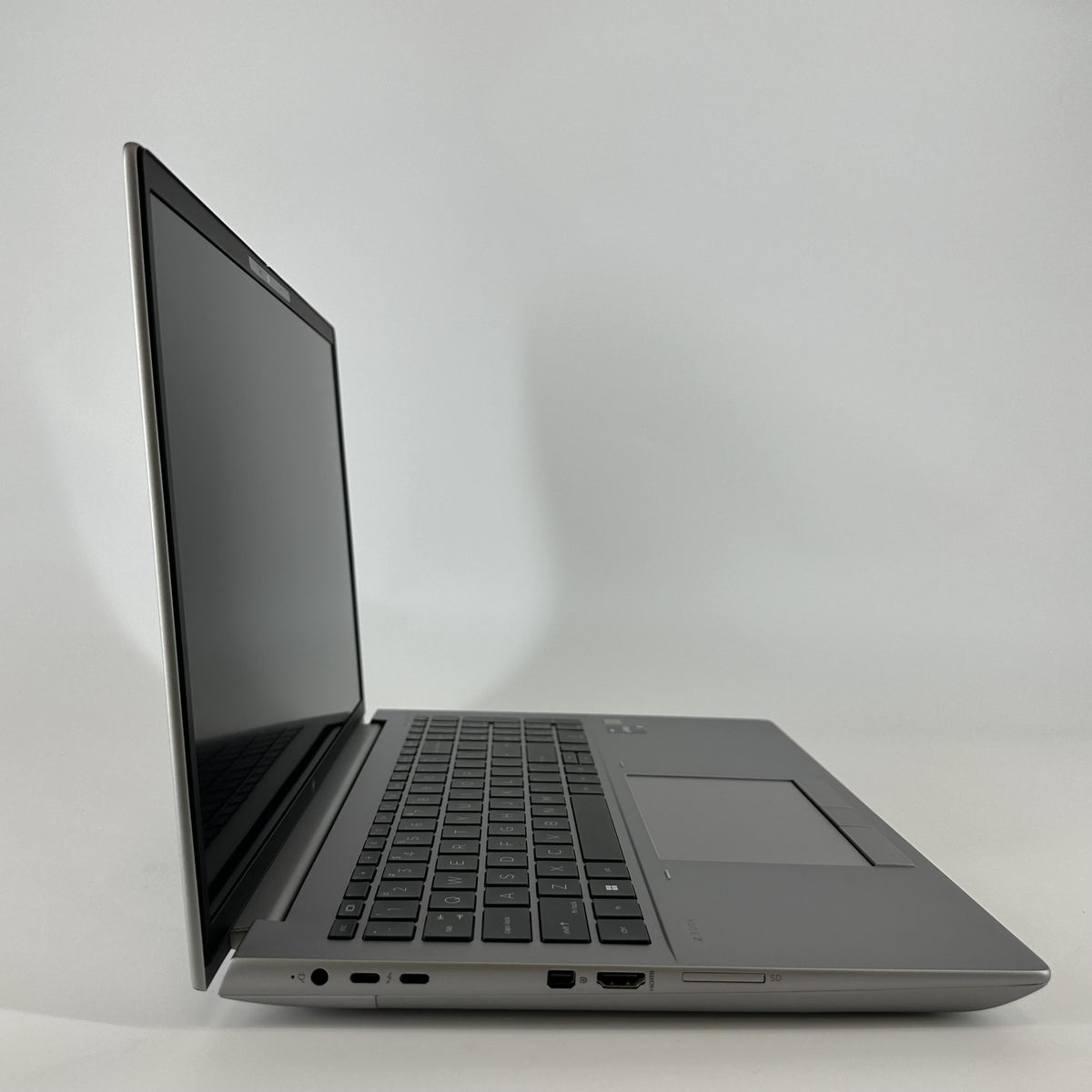 HP ZBook Fury 16 G9 Silver 2.1 GHz Intel Core i7 12th Gen. 32GB RAM 1TB Solid State Drive NVIDIA RTX A2000 8 GB - Image 4