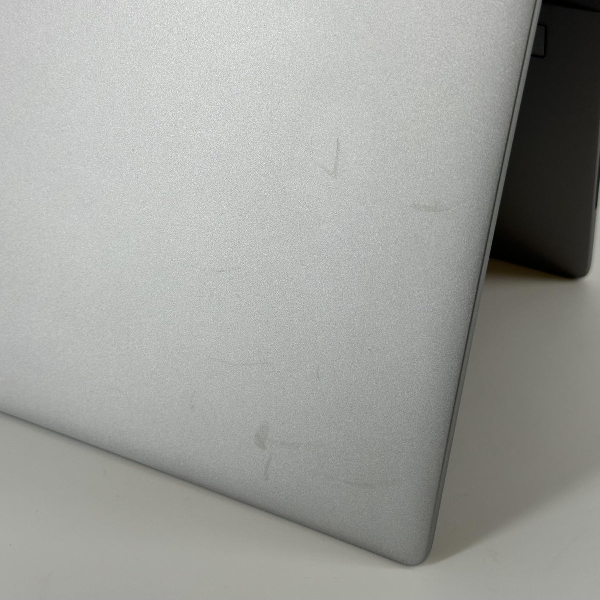 HP ZBook Fury 16 G9 Silver 2.1 GHz Intel Core i7 12th Gen. 32GB RAM 1TB Solid State Drive NVIDIA RTX A2000 8 GB - Image 8