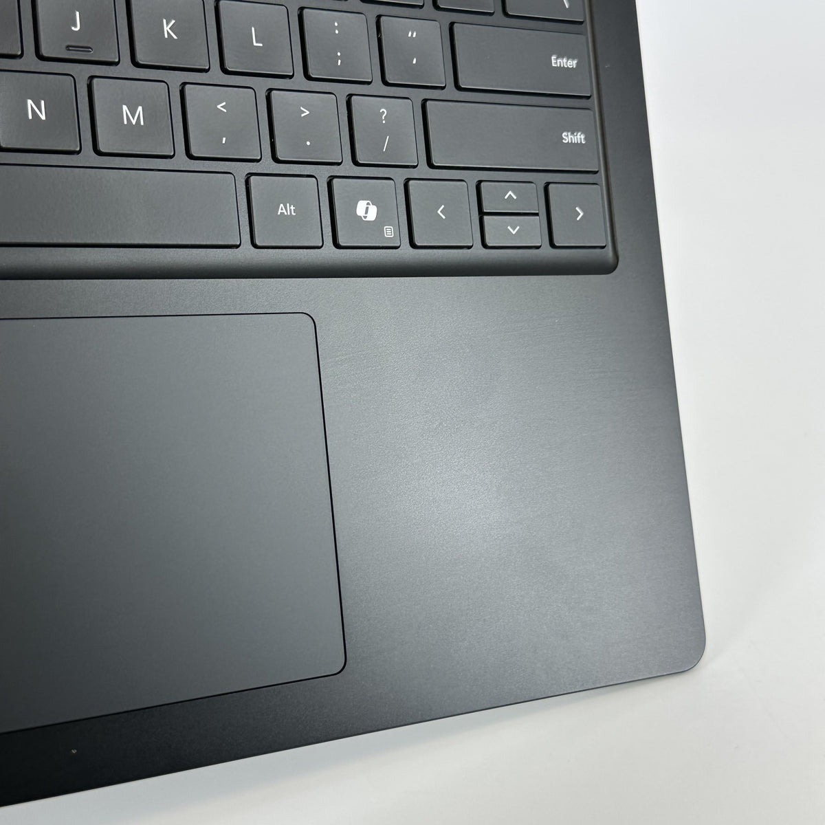 Microsoft Surface Laptop 6 13.5 Black 3.6 GHz Intel Core Ultra 5 16GB RAM 512GB Solid State Drive - Image 5