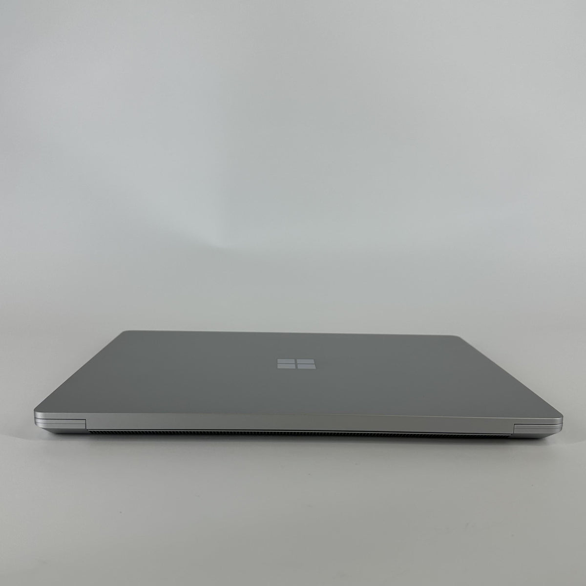 Microsoft Surface Laptop 6 13.5 Platinum 3.8 GHz Intel Core Ultra 7 32GB RAM 1TB Solid State Drive - Image 7