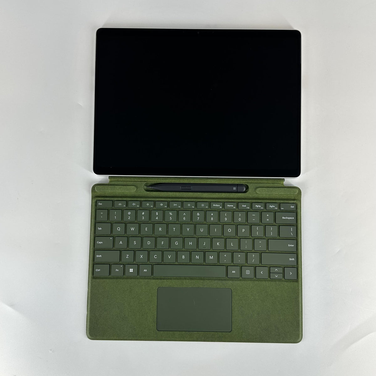 Microsoft Surface Pro 11 13 Silver WiFi 3.4 GHz Qualcomm Snapdragon X Plus 16GB RAM 256GB Solid State Drive