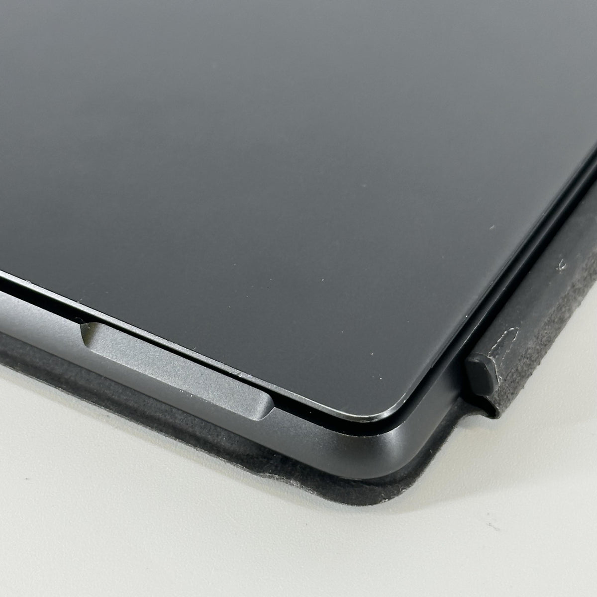 Microsoft Surface Pro 9 13 Graphite WiFi 2.7 GHz Intel Core i7 12th Gen. 16GB RAM 512GB Solid State Drive - Image 9