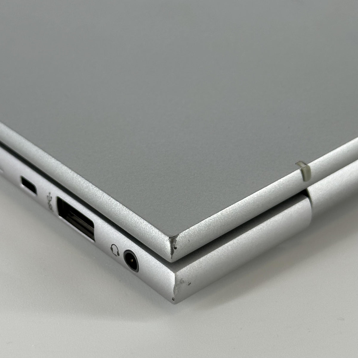 HP Elitebook 840 G10 14 Silver 2.2 GHz Intel Core i7 13th Gen. 32GB RAM 1TB Solid State Drive - Image 16