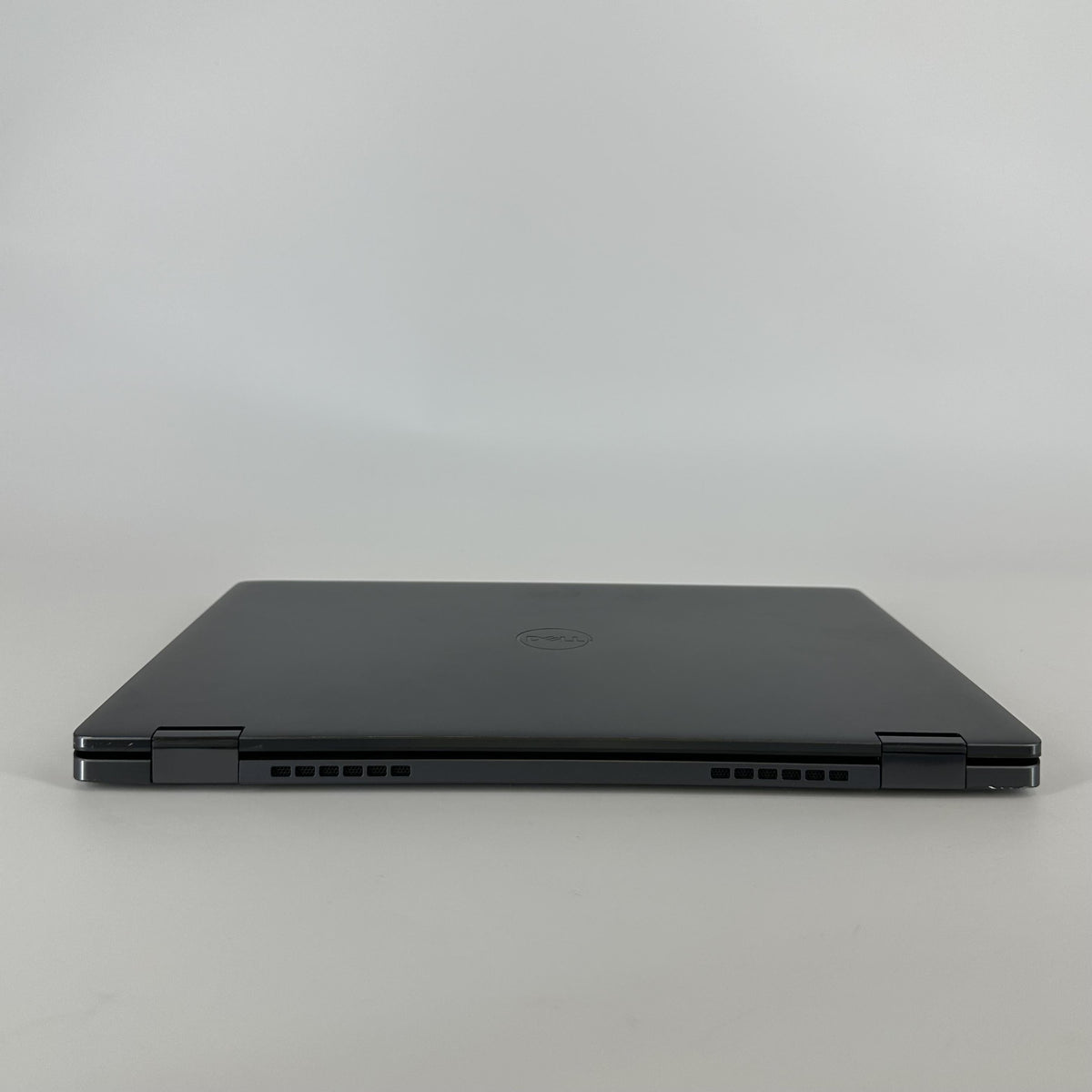 Dell Latitude 9430 14 Gray 1.8 GHz Intel Core i7 12th Gen. 32GB RAM 1TB Solid State Drive - Image 13