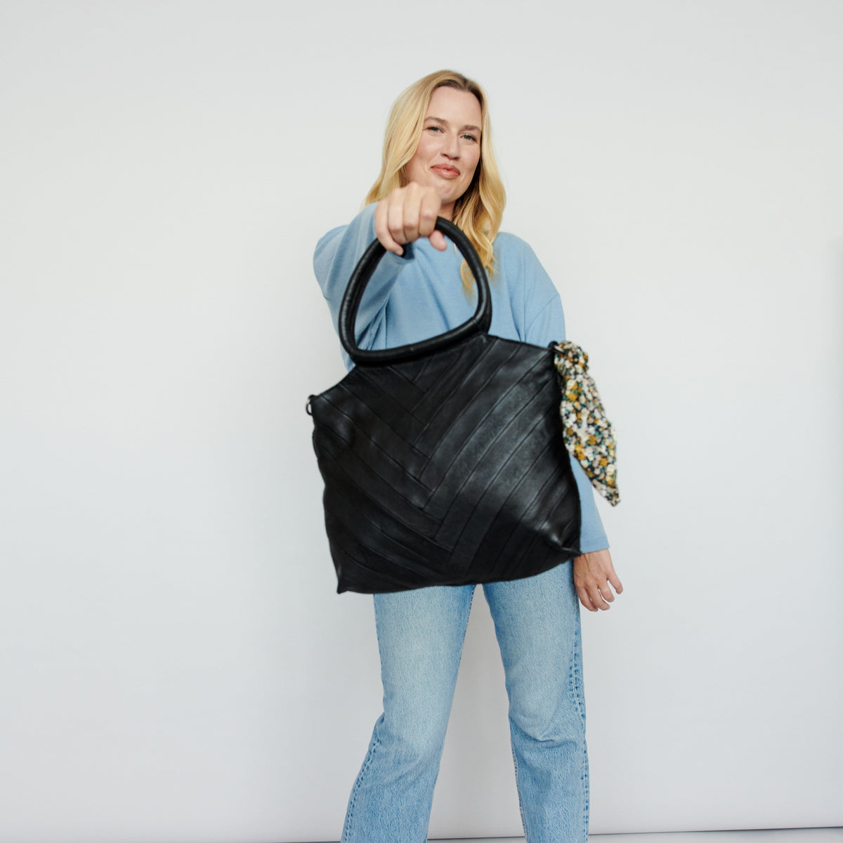 Dalton Leather Crossbody Bag - Image 15