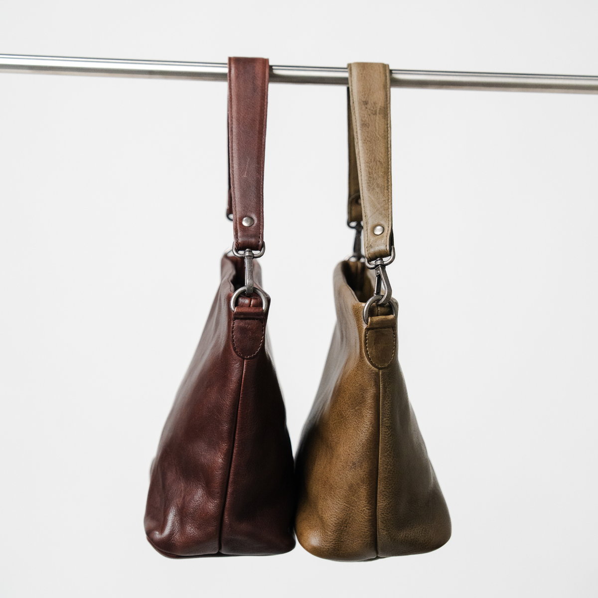 Ivy Leather Crossbody Bag - Image 21