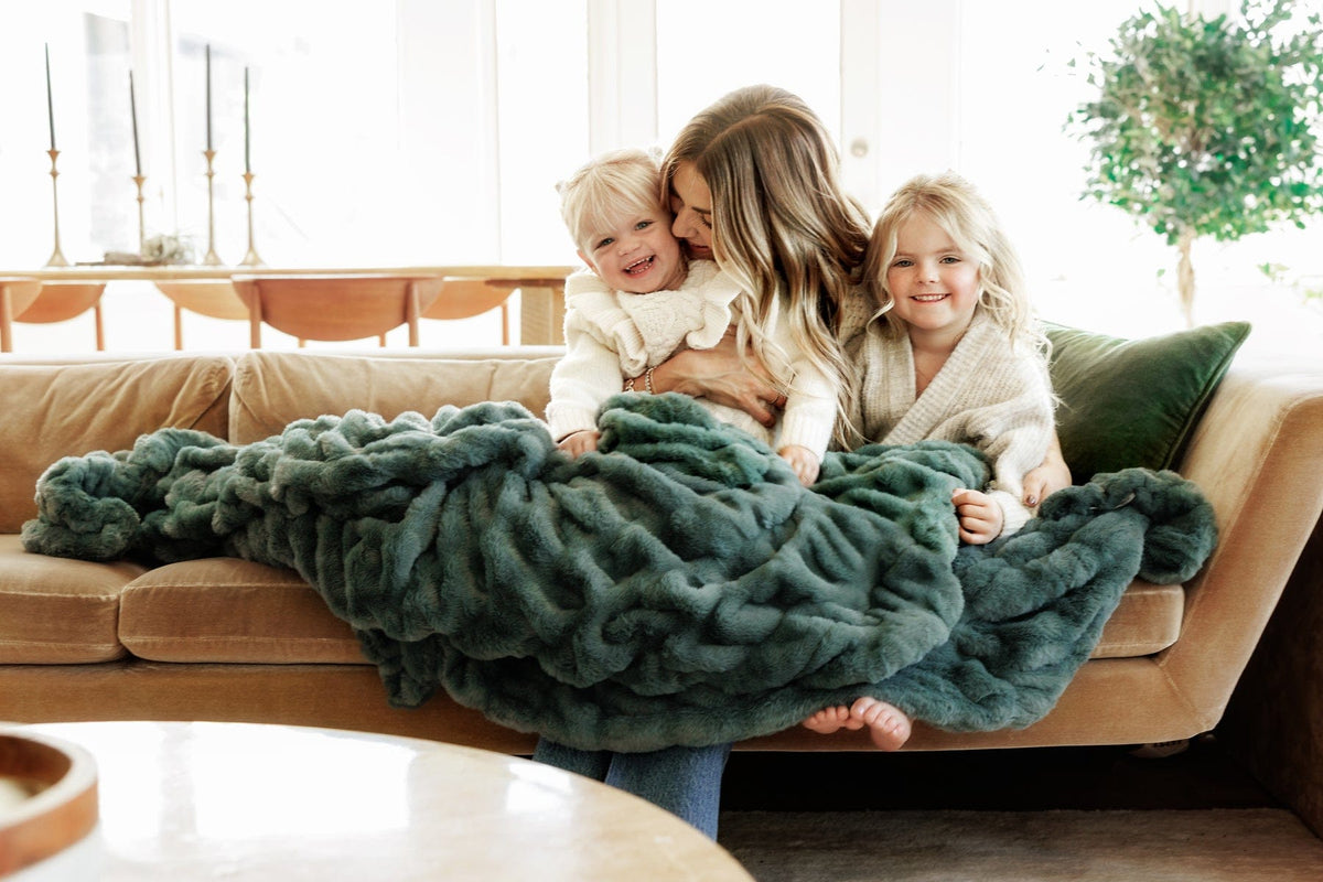Hugs Spruce Blanket - Image 2