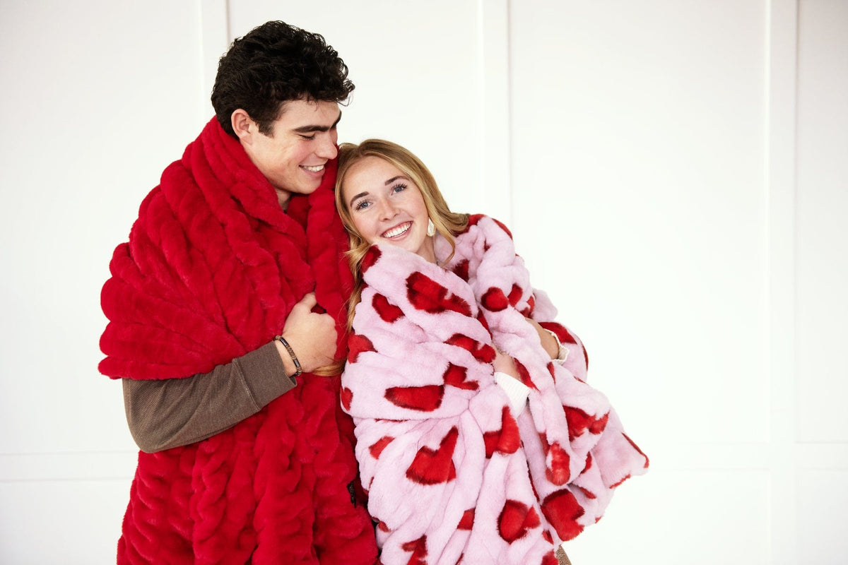 Hugs Heart Red Blanket - Image 4