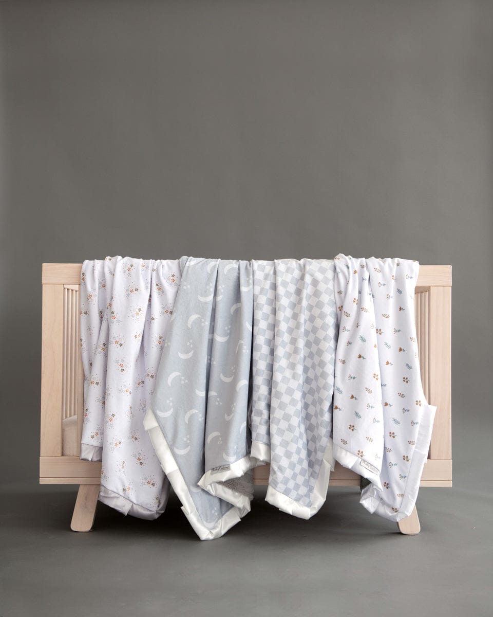 Itsy Bitsy Flower Gold Blanket - Image 2
