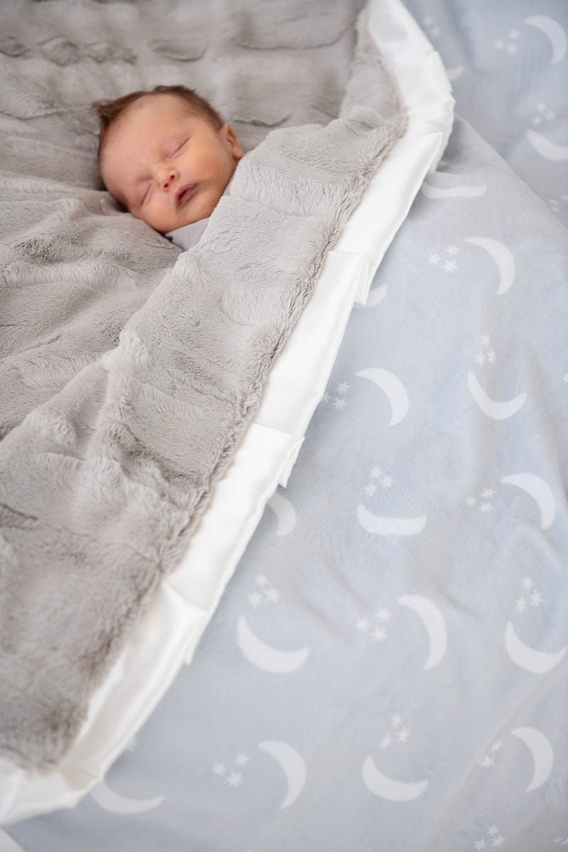 Shining Moon Silver Blanket - Image 2
