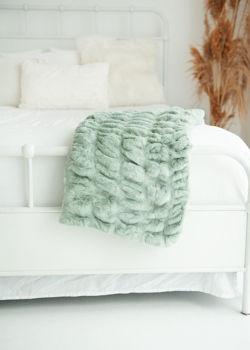 Hugs Mist Blanket - Image 3