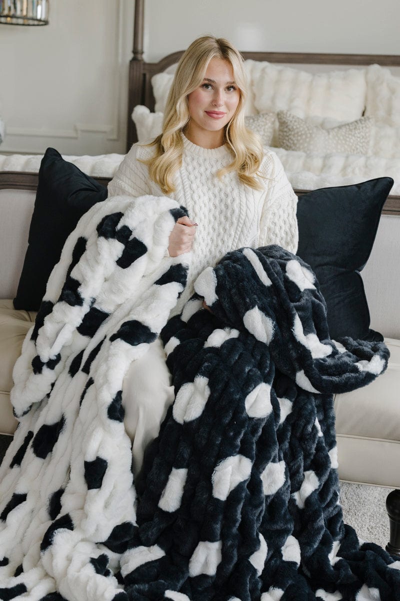 Hugs Polka Dot Black Blanket - Image 3