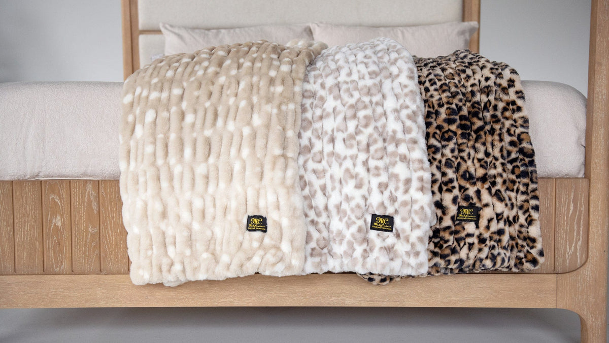 Hugs Golden Leopard Blanket - Image 4