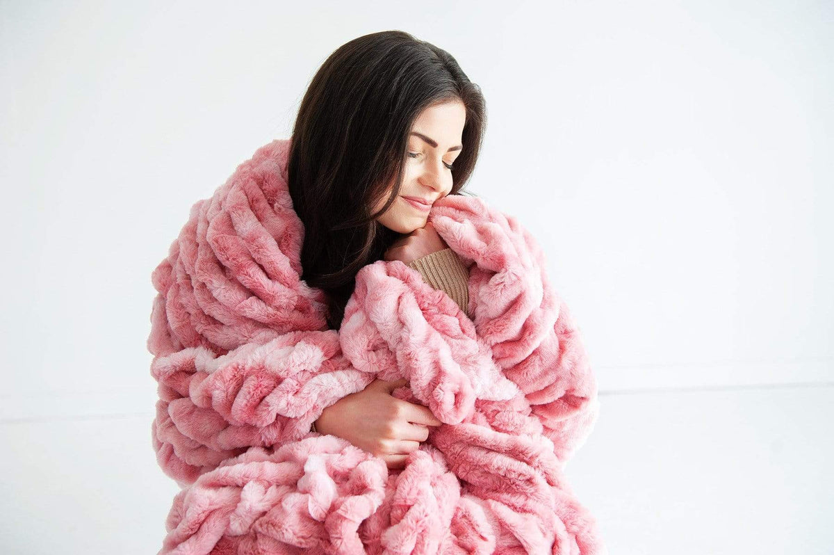 Hugs Cotton Candy Pink Blanket - Image 4