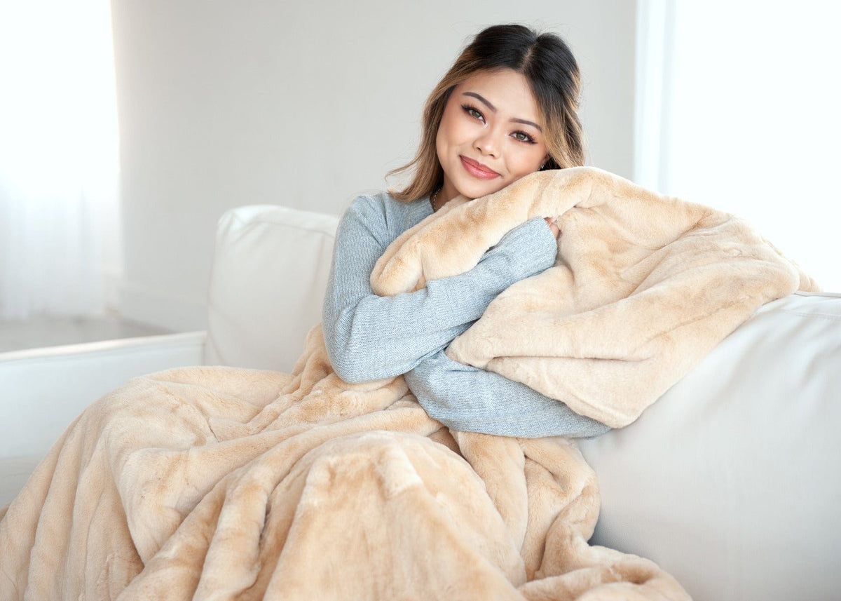 Lush True Caramel Blanket - Image 3