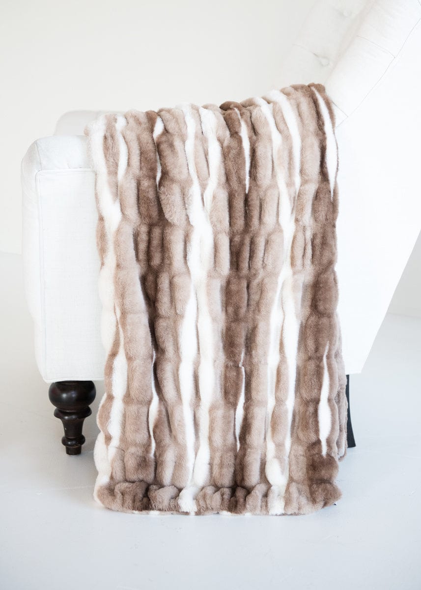 Hugs Swirl Hot Chocolate Blanket - Image 2