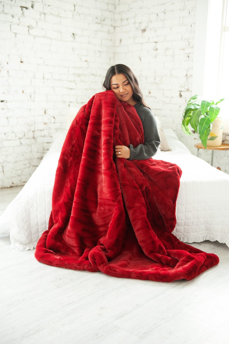 Lush Crimson Blanket - Image 3