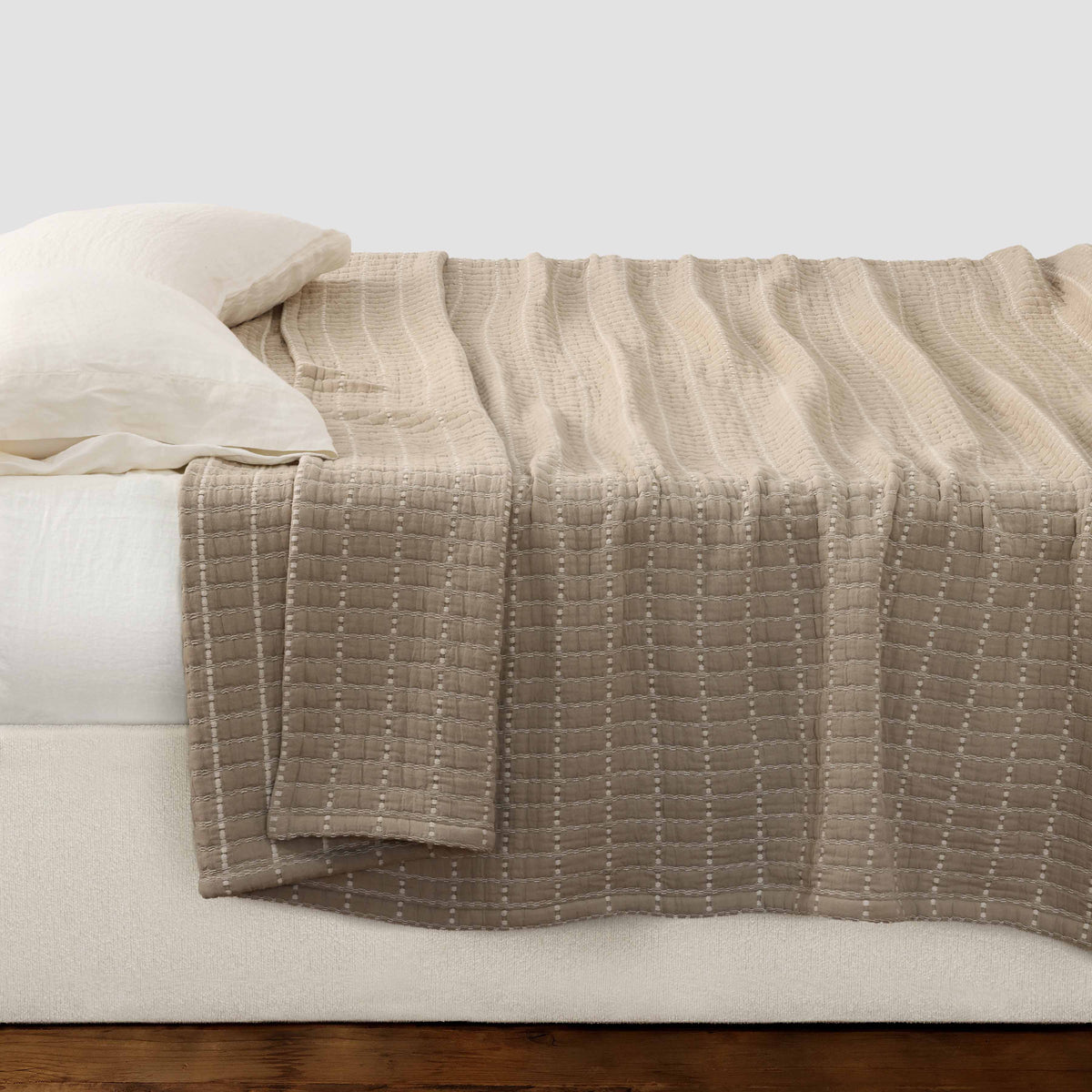 Naya Organic Cotton Quilted Bed Blanket - Full/Queen / Barley