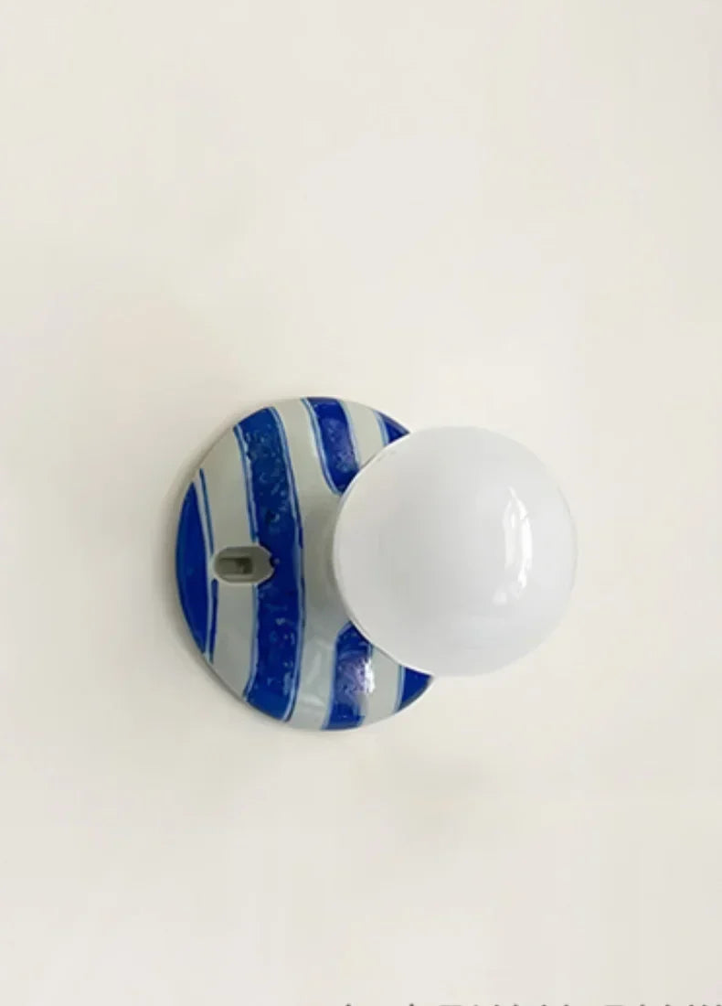 Contemporary Retro Ceramic Wall Light - Image 8