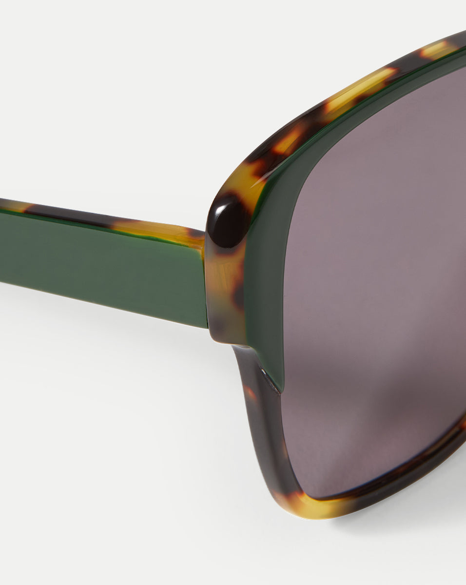 Brigitte Oversized Sunglasses - Image 4