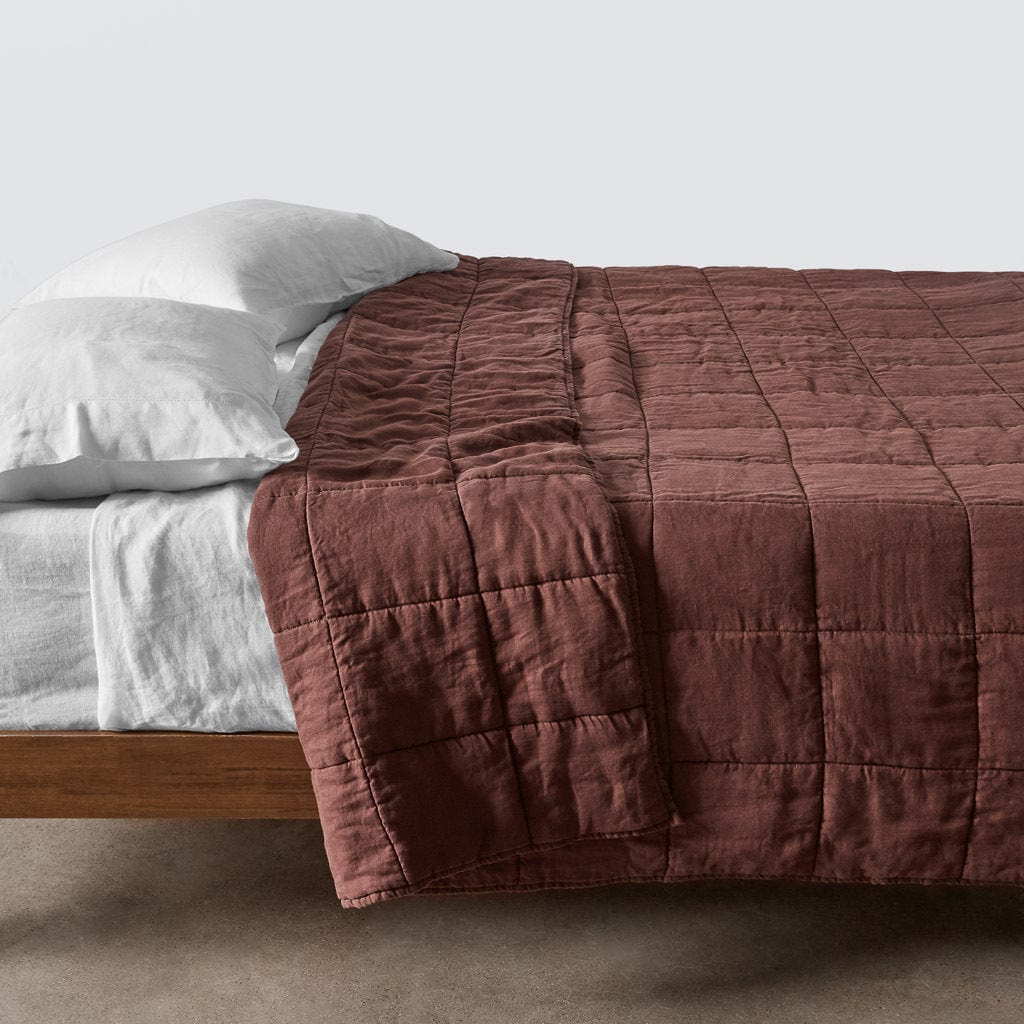 QA | Stonewashed Linen Quilt - Currant